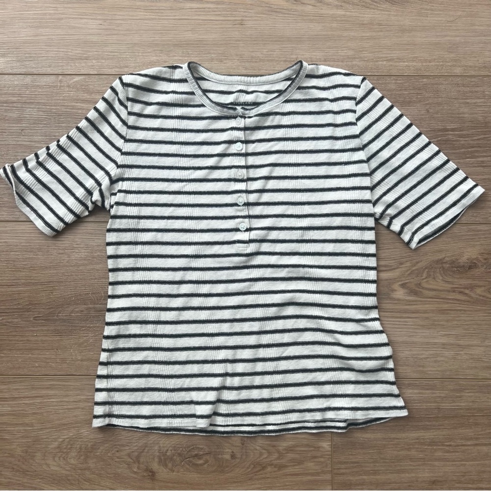 Everlane the vintage ribbed Henley Top size large